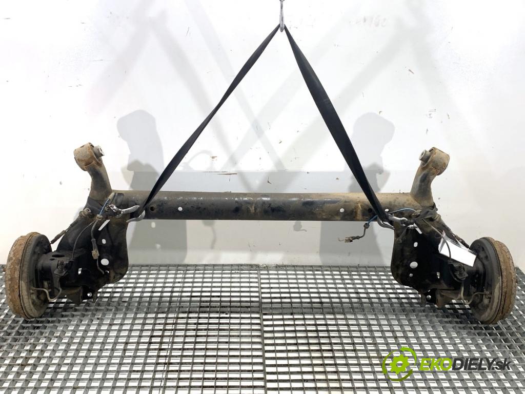 FORD TRANSIT COURIER Nadwozie pełne/minivan 2018 74 kW 1.0 EcoBoost 998 výztuha zadní část 