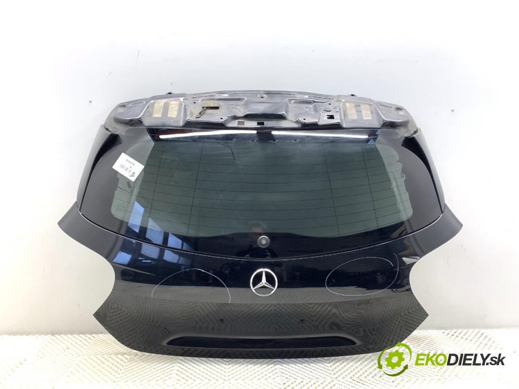 MERCEDES-BENZ W176 liftback 2015 90 kW A 180 (176.042) 1595 kapota zadní část 191