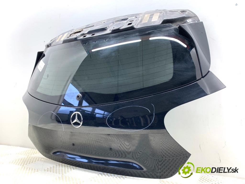 MERCEDES-BENZ W176 liftback 2015 90 kW A 180 (176.042) 1595 kapota zadní část 191