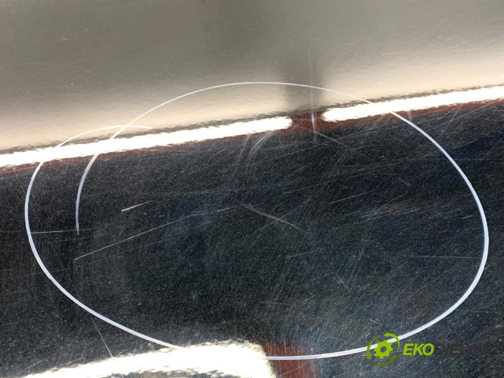 MERCEDES-BENZ W176 liftback 2015 90 kW A 180 (176.042) 1595 dveře levý zadní část 191