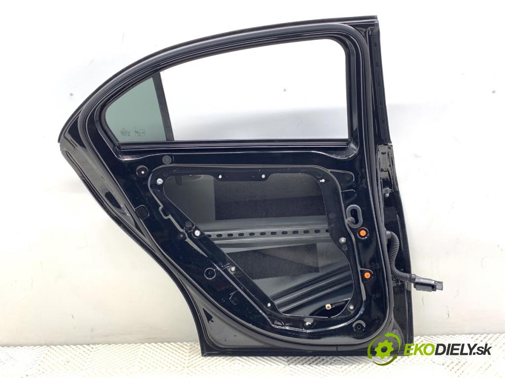 MERCEDES-BENZ W176 liftback 2015 90 kW A 180 (176.042) 1595 dveře levý zadní část 191