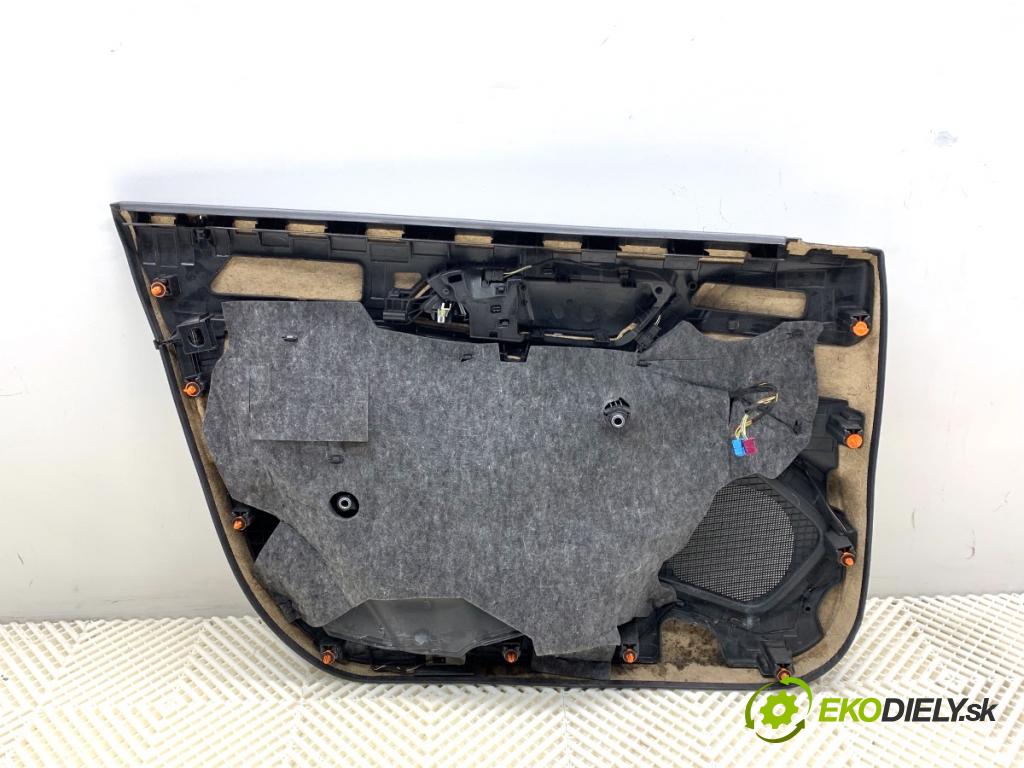 MERCEDES-BENZ W176 liftback 2015 90 kW A 180 (176.042) 1595 ča dveře pravý přední část AMG A2467201248