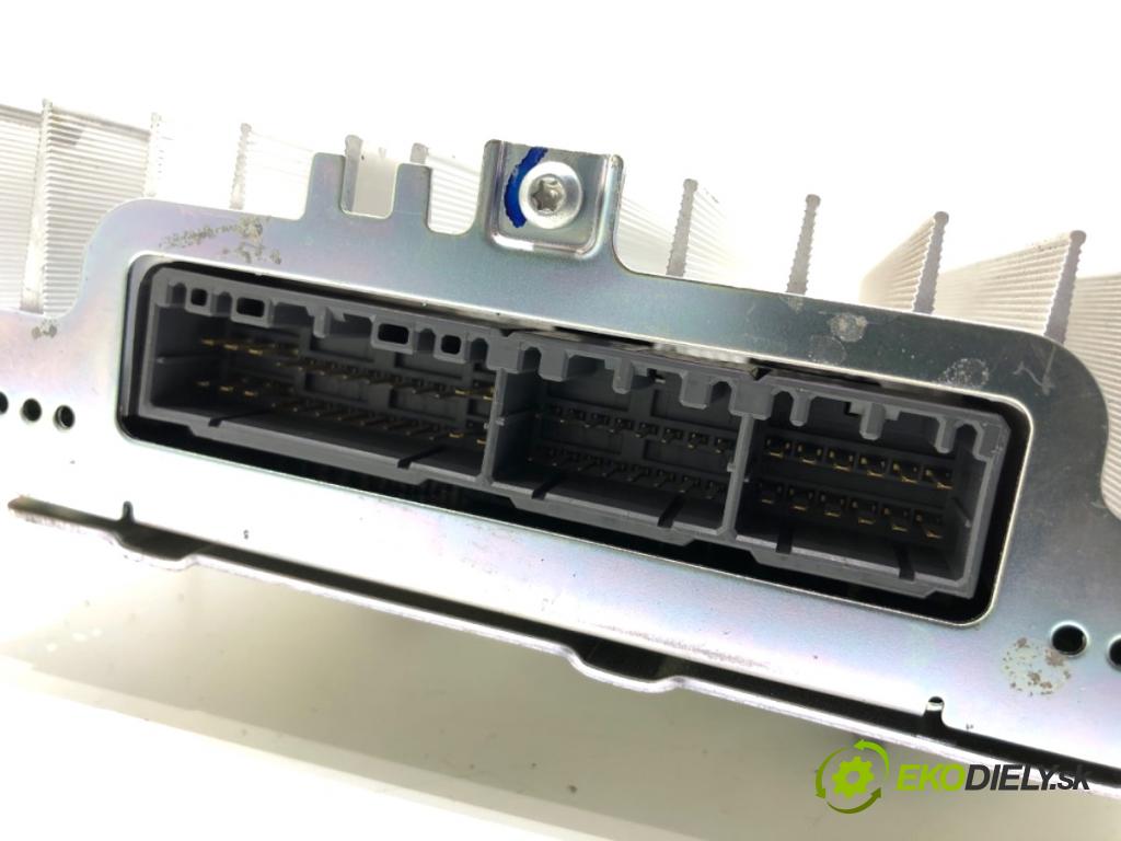 KIA OPTIMA sedan 2012 100 kW 1.7 CRDi 1685 zesilovač 96370-2T300 (Zesilovač)