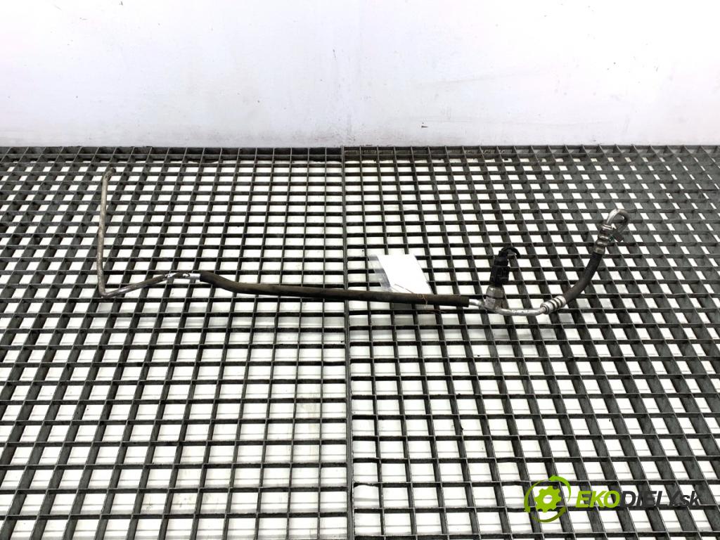 KIA OPTIMA sedan 2012 100 kW 1.7 CRDi 1685 rúrka klimatizace  (Trubka klimatizace)