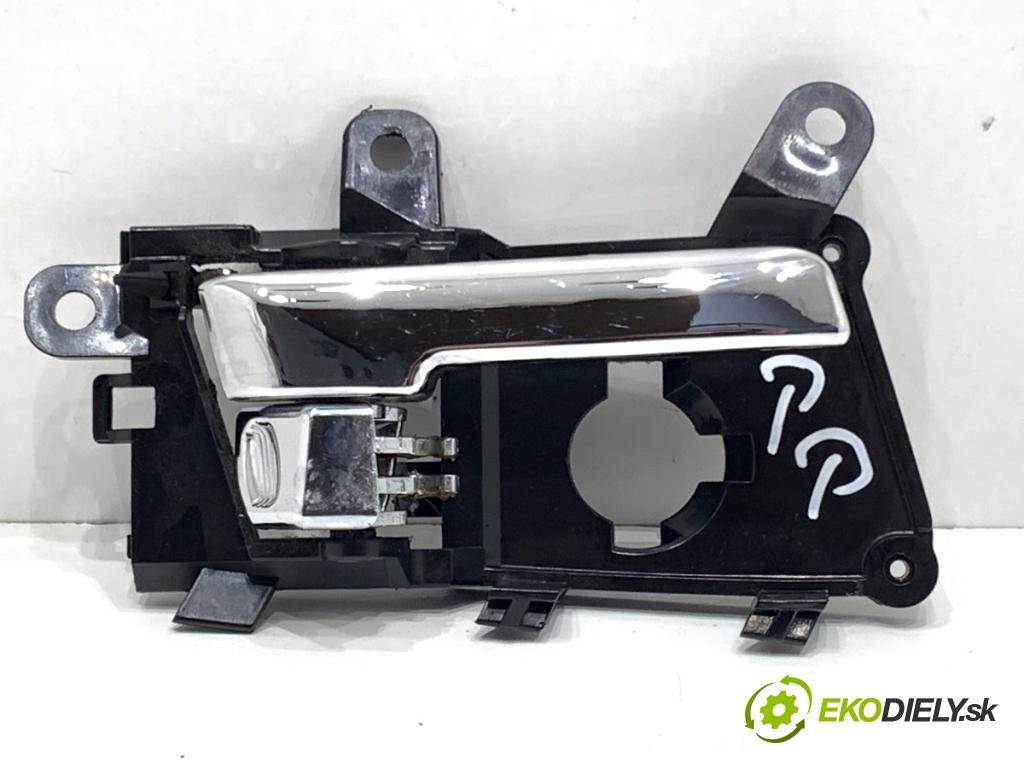 KIA OPTIMA sedan 2012 100 kW 1.7 CRDi 1685 klika vnitřní pravý přední část 82620-2T000