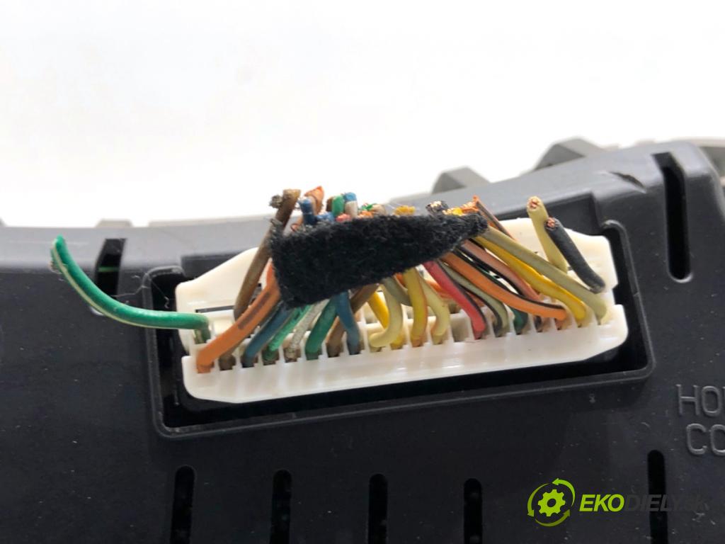 KIA OPTIMA sedan 2012 100 kW 1.7 CRDi 1685 Prístrojovka 94013-2T840 (Prístrojová doska)