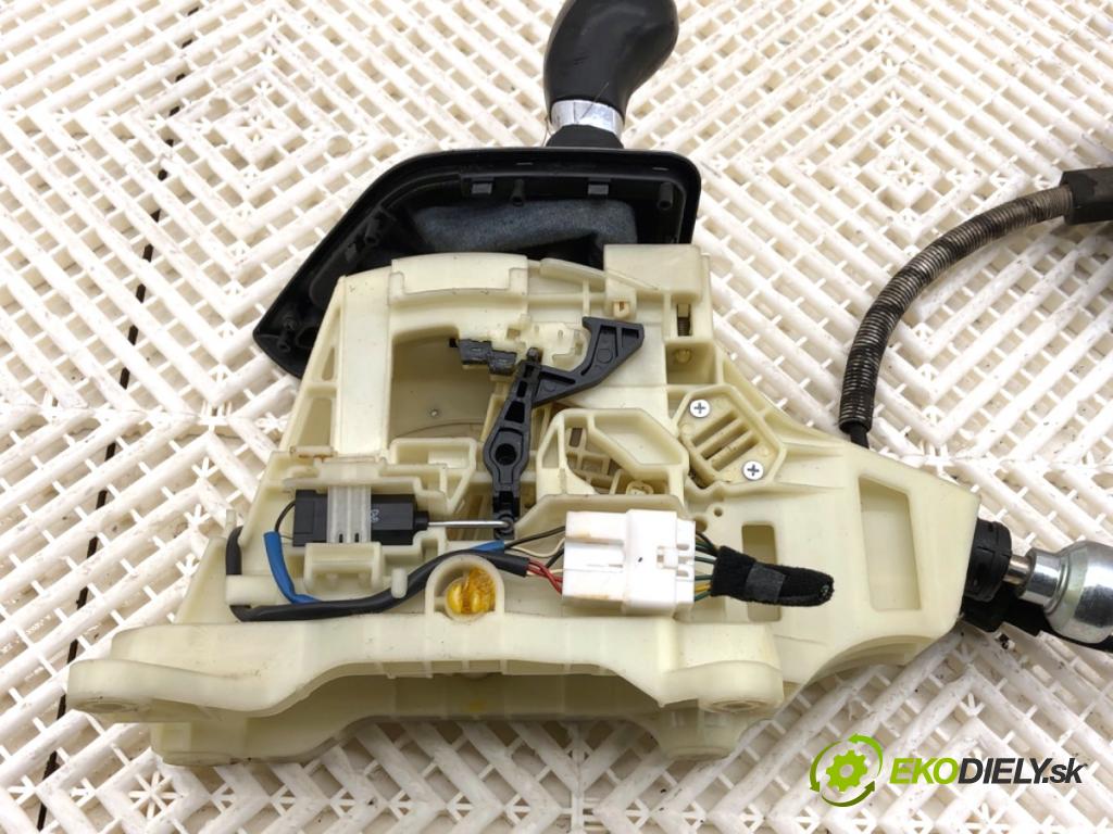 KIA OPTIMA sedan 2012 100 kW 1.7 CRDi 1685 Kulisa  (Rýchlostná páka (kulisa))