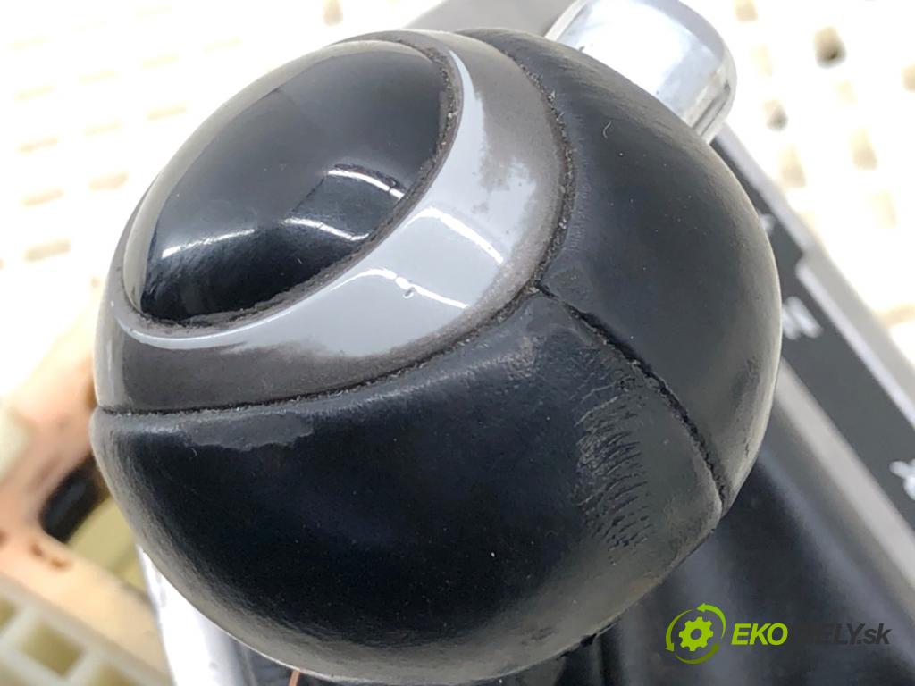 KIA OPTIMA sedan 2012 100 kW 1.7 CRDi 1685 Kulisa  (Rýchlostná páka (kulisa))