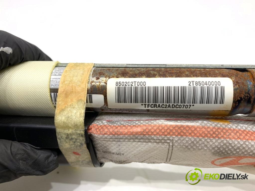 KIA OPTIMA sedan 2012 100 kW 1.7 CRDi 1685 Stropný pravy 2T850-40000