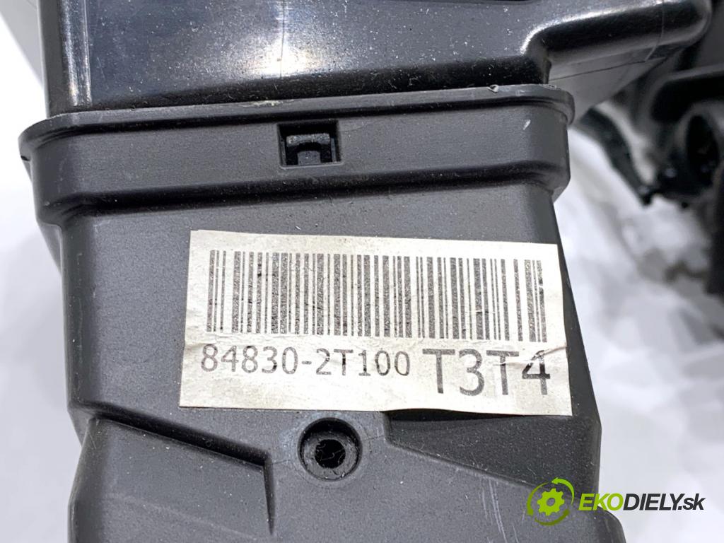 KIA OPTIMA sedan 2012 100 kW 1.7 CRDi 1685 mří topení přední část 84830-2T100