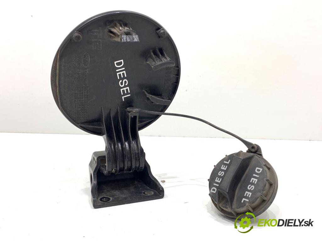 KIA OPTIMA sedan 2012 100 kW 1.7 CRDi 1685 Dvierka nádrže paliva  (Kľučka dverí ostatné)