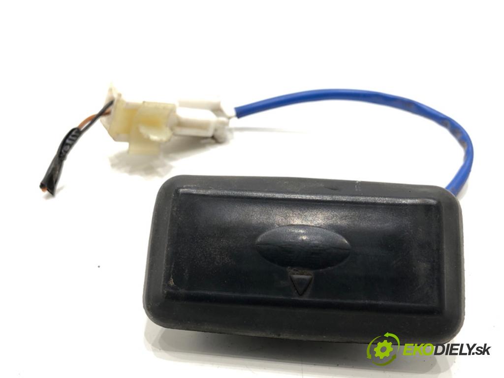 KIA OPTIMA sedan 2012 100 kW 1.7 CRDi 1685 klika dveří zadní část 