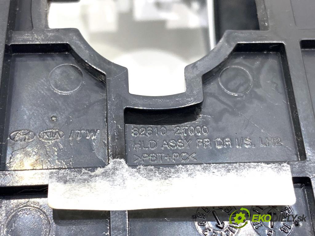KIA OPTIMA sedan 2012 100 kW 1.7 CRDi 1685 Kľučka vnútorná ľavy predný 82610-2T000