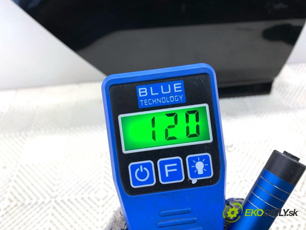 KIA OPTIMA sedan 2012 100 kW 1.7 CRDi 1685 dveře pravý zadní část