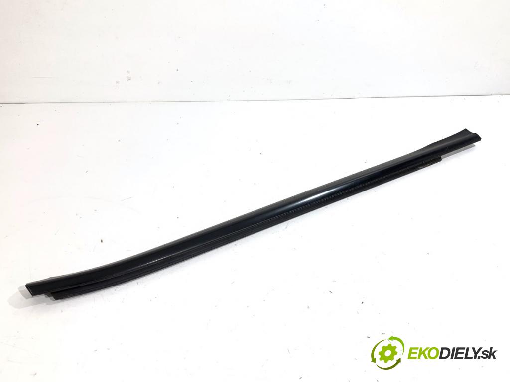 KIA OPTIMA sedan 2012 100 kW 1.7 CRDi 1685 Lišta Sbírání: zad pravy