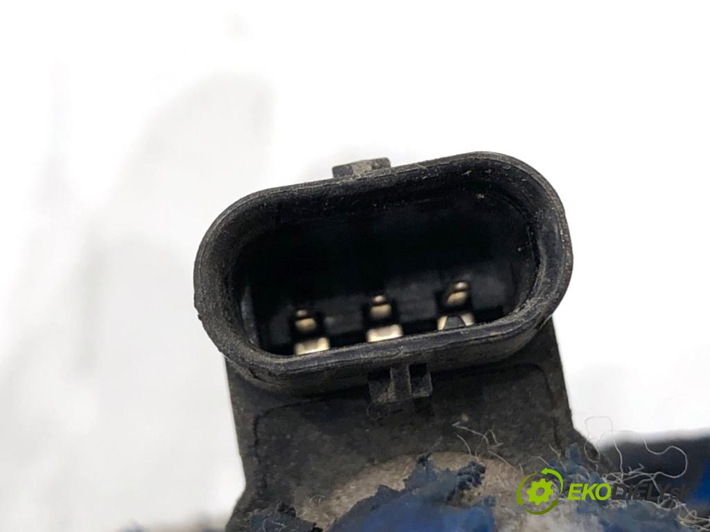 KIA OPTIMA sedan 2012 100 kW 1.7 CRDi 1685 snímač PDC 96890-2S100