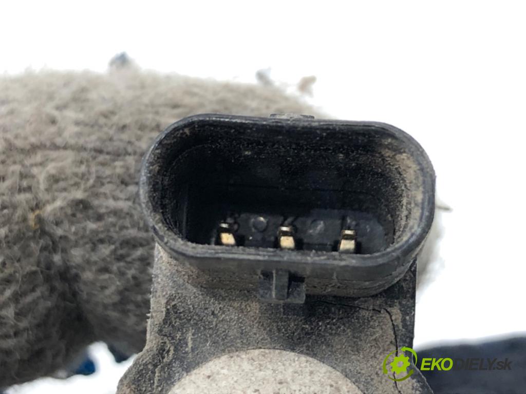 KIA OPTIMA sedan 2012 100 kW 1.7 CRDi 1685 snímač PDC 96890-2S100