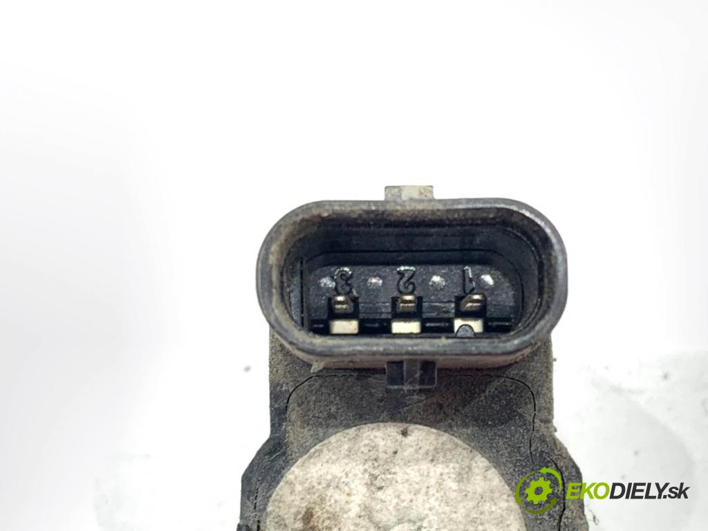 KIA OPTIMA sedan 2012 100 kW 1.7 CRDi 1685 snímač PDC 96890-2S100