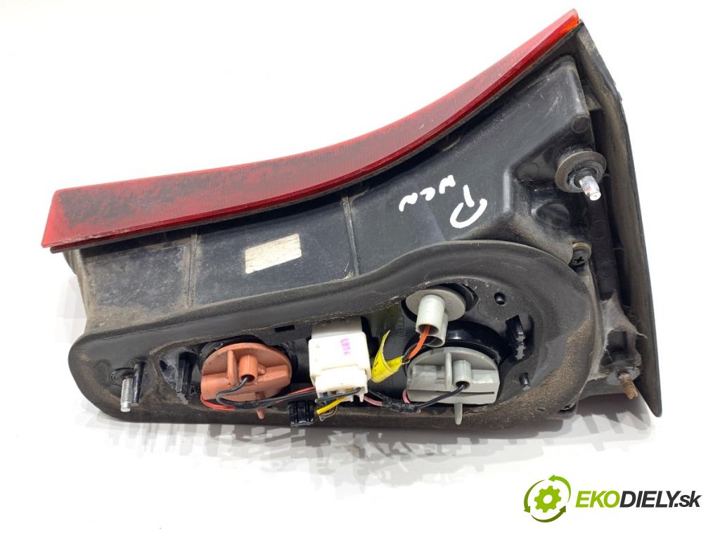 KIA OPTIMA sedan 2012 100 kW 1.7 CRDi 1685 světlo zadní část pravá vnitřní 92404-2T0 (Klika dveří ostatní)