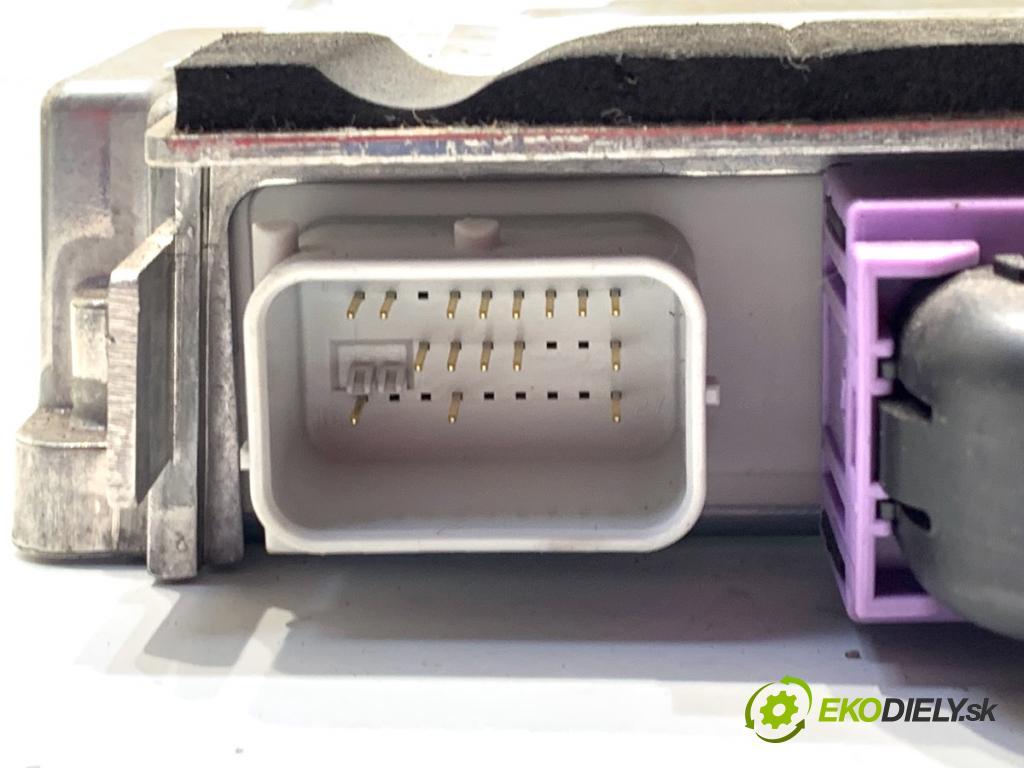 KIA OPTIMA sedan 2012 100 kW 1.7 CRDi 1685 senzor airbag 95910-2T310 (Snímač)