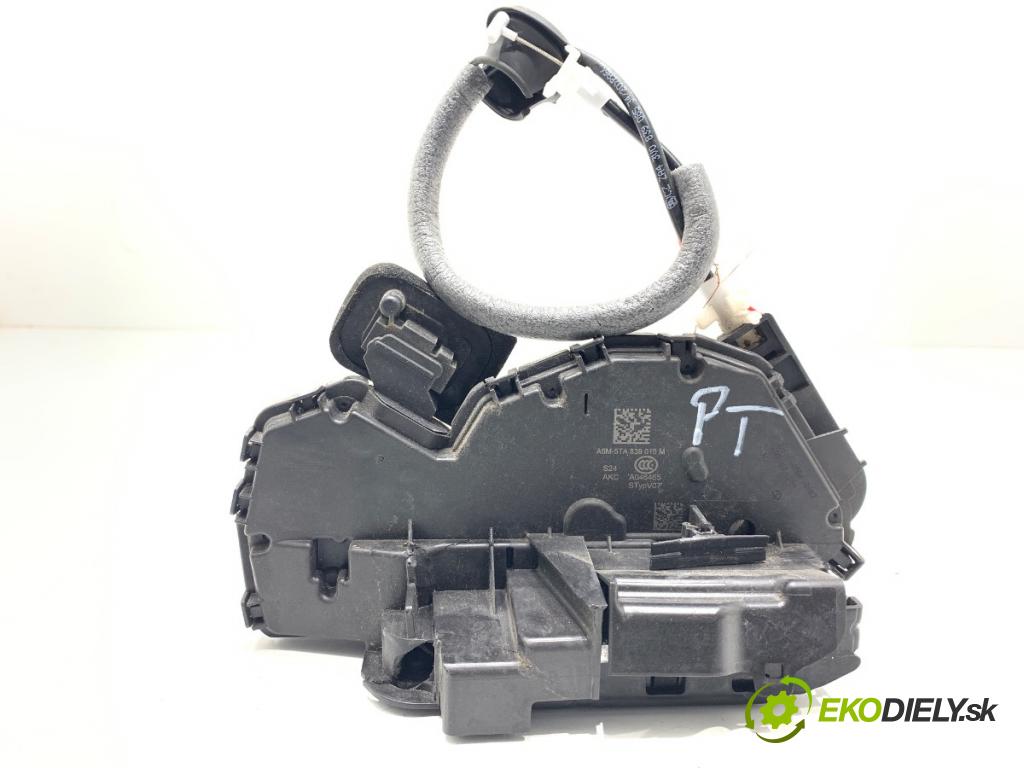 SKODA SUPERB III Kombi 2020 160 kW 1.4 TSI iV 1395 zámok Dvere pravy zad 5TA839016M