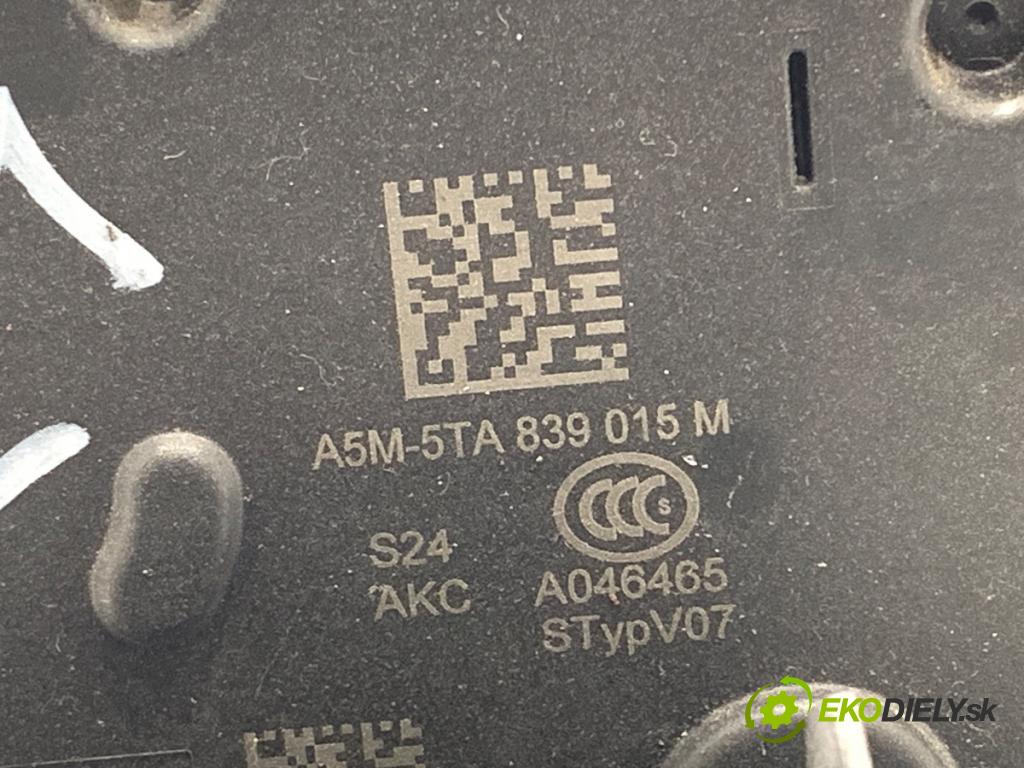 SKODA SUPERB III Kombi 2020 160 kW 1.4 TSI iV 1395 zámok Dvere ľavy zad 5TA839015M