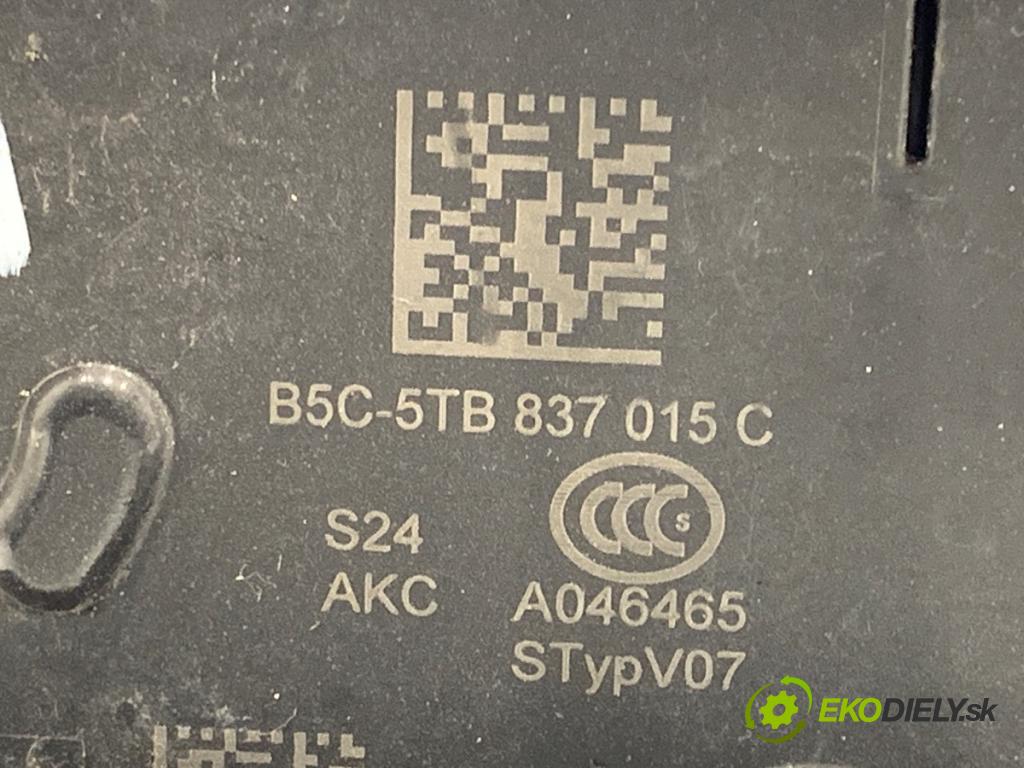 SKODA SUPERB III Kombi 2020 160 kW 1.4 TSI iV 1395 zámok Dvere ľavy predný 5TB837015C