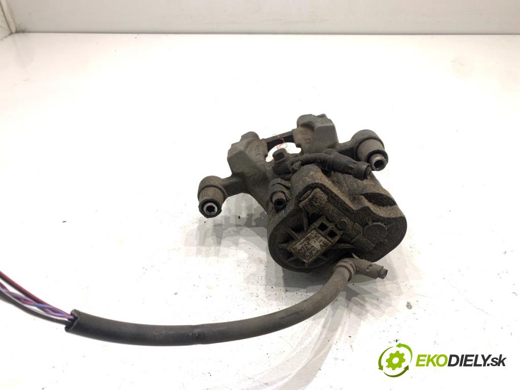 SKODA SUPERB III Kombi 2020 160 kW 1.4 TSI iV 1395 brzdič třmen pravý zadní část 3Q0615406AE