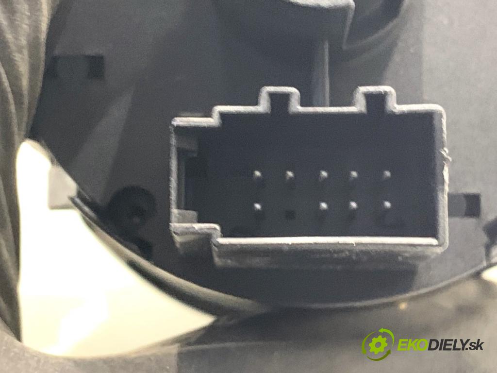 SKODA SUPERB III Kombi 2020 160 kW 1.4 TSI iV 1395 Spínač svetiel 3V0941431