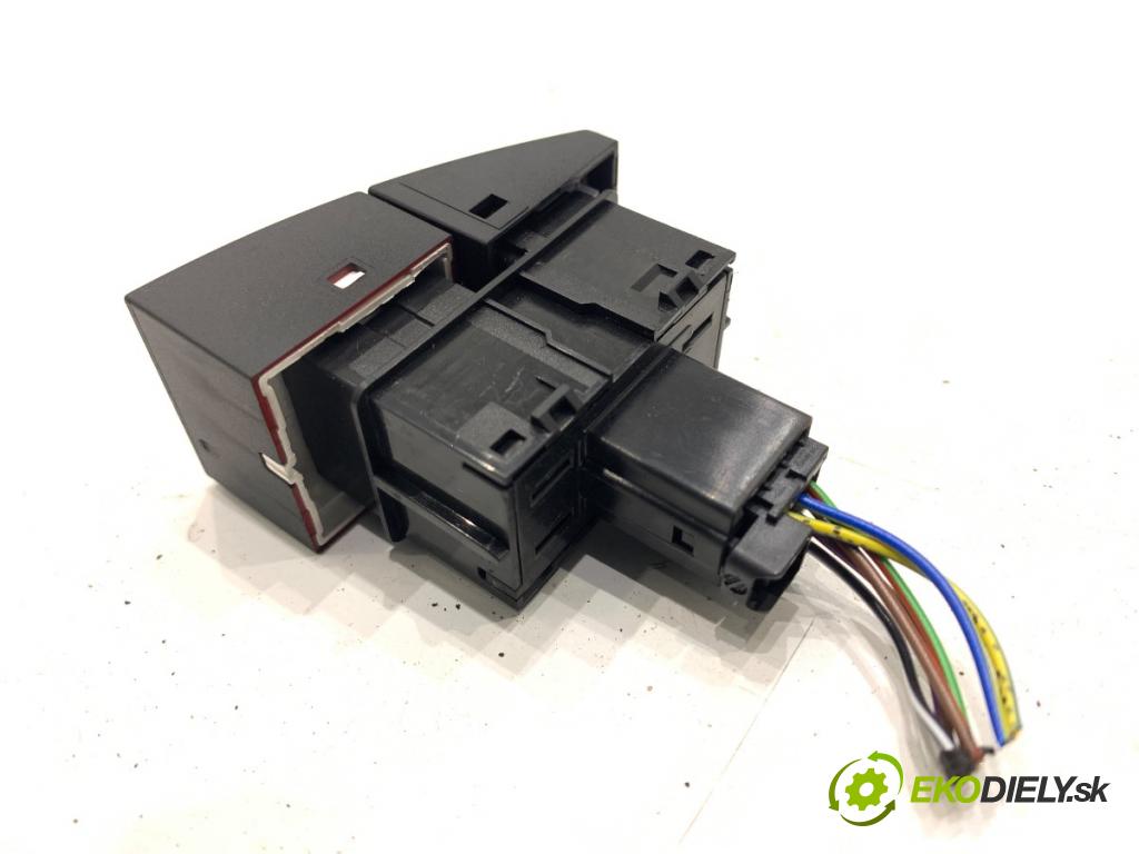 SKODA SUPERB III Kombi 2020 160 kW 1.4 TSI iV 1395 Spínač svetiel výstražných (núdzových) 3V0953507 (Prepínacie páčky pod volantom)