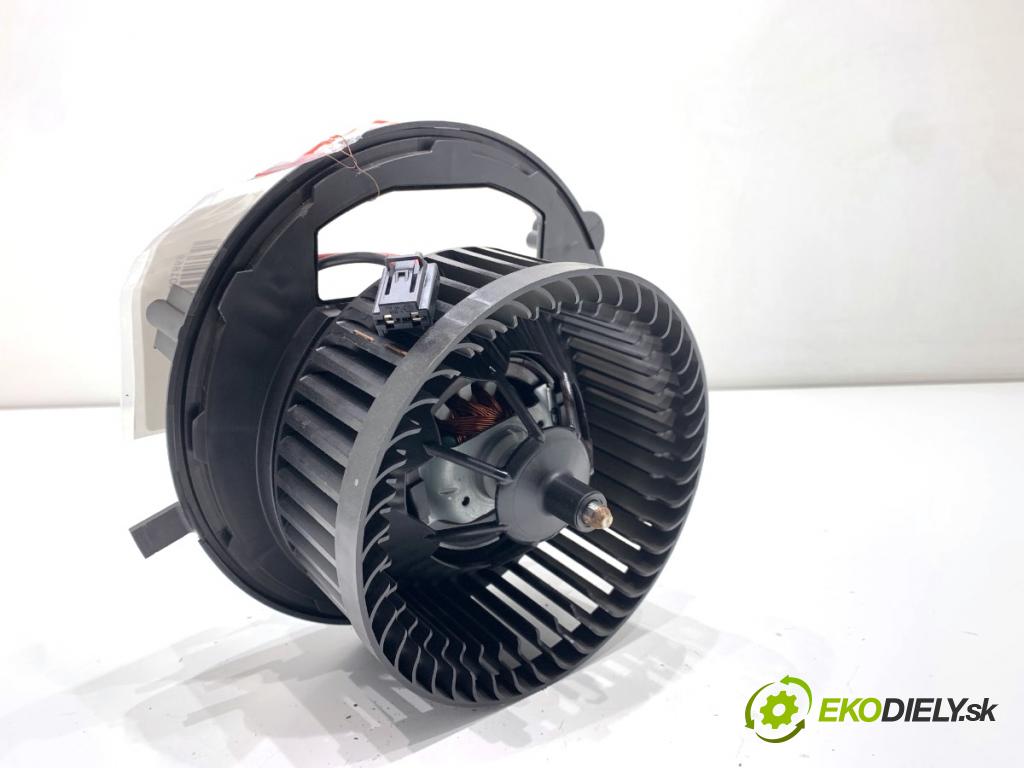 SKODA SUPERB III Kombi 2020 160 kW 1.4 TSI iV 1395 topení 5WB819021A