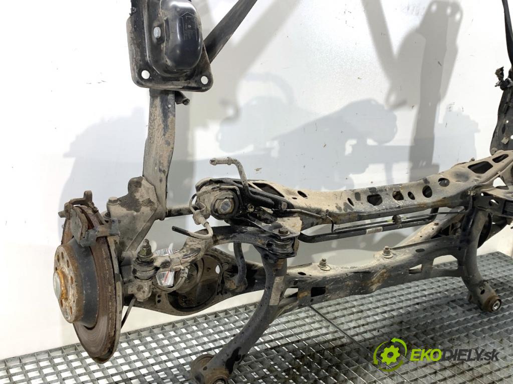 SKODA SUPERB III Kombi 2020 160 kW 1.4 TSI iV 1395 výztuha zadní část 3Q0505235AC