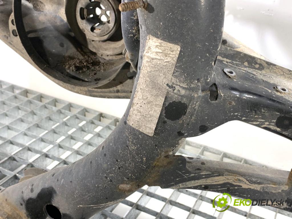 SKODA SUPERB III Kombi 2020 160 kW 1.4 TSI iV 1395 výztuha zadní část 3Q0505235AC