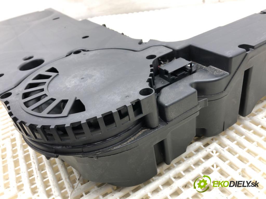 SKODA SUPERB III Kombi 2020 160 kW 1.4 TSI iV 1395 subwoofer 5E3035412 (Audio zariadenie)