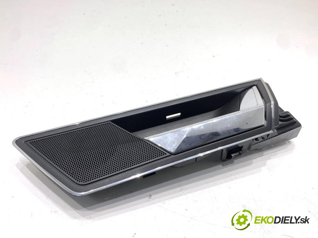 SKODA SUPERB III Kombi 2020 160 kW 1.4 TSI iV 1395 Kľučka vnútorná pravy zad 3V0839222B