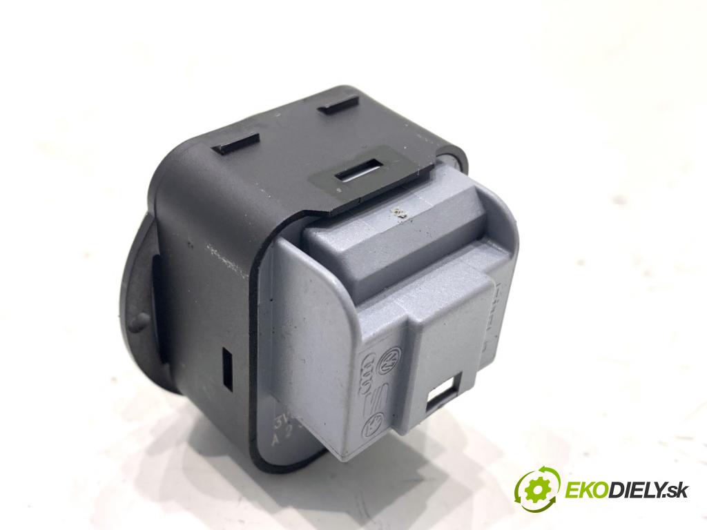 SKODA SUPERB III Kombi 2020 160 kW 1.4 TSI iV 1395 přepínač nastavení zpětných zrcátek 3V0959565C (Páčky pod volantem)