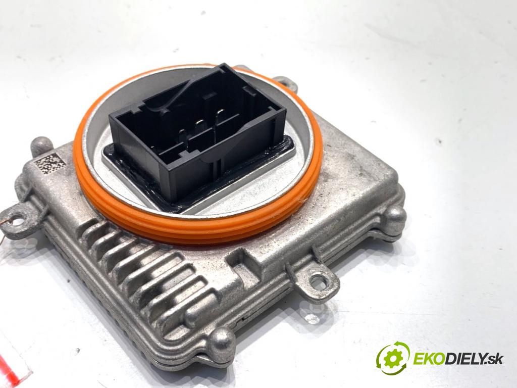 SKODA SUPERB III Kombi 2020 160 kW 1.4 TSI iV 1395 Menič XENON 992941571AA (Riadiaca jednotka xenónu)