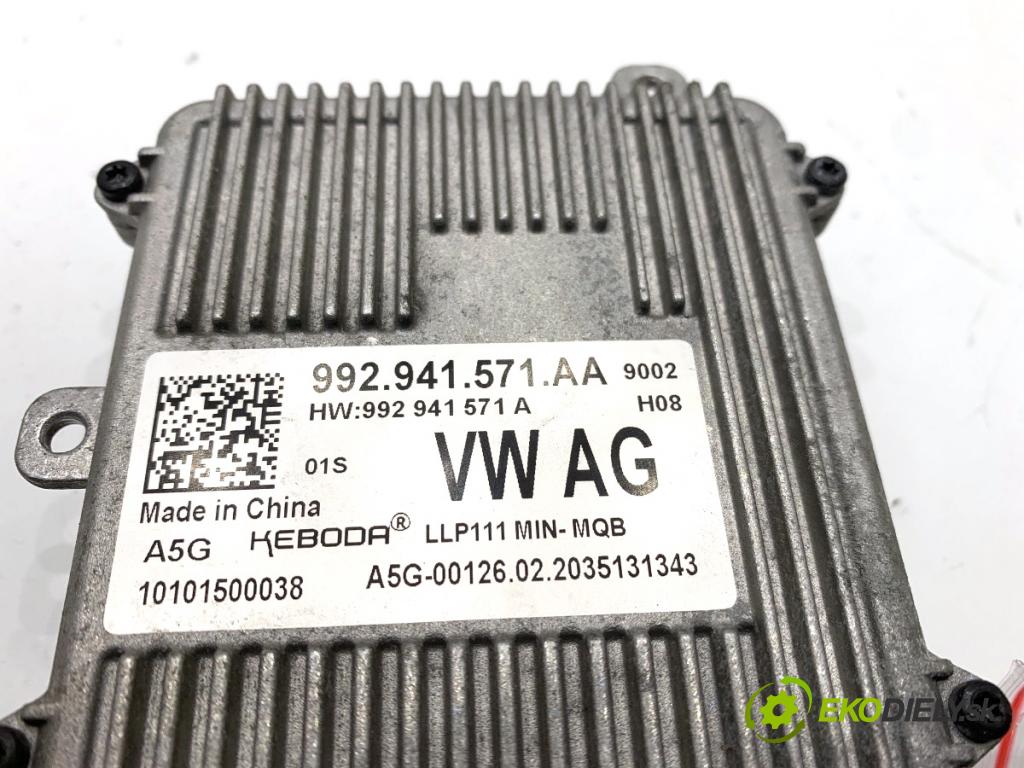 SKODA SUPERB III Kombi 2020 160 kW 1.4 TSI iV 1395 Menič XENON 992941571AA (Riadiaca jednotka xenónu)