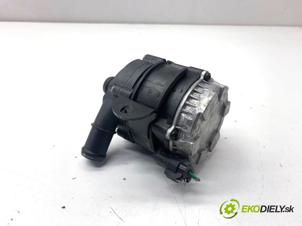 SKODA SUPERB III Kombi 2020 160 kW 1.4 TSI iV 1395 DALŠÍ: pumpa vody 04L965567 (Vodní pumpa)