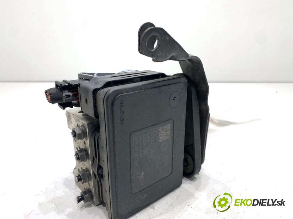 SKODA SUPERB III Kombi 2020 160 kW 1.4 TSI iV 1395 Pumpa ABS 5Q0614517GF (Pumpa ABS)