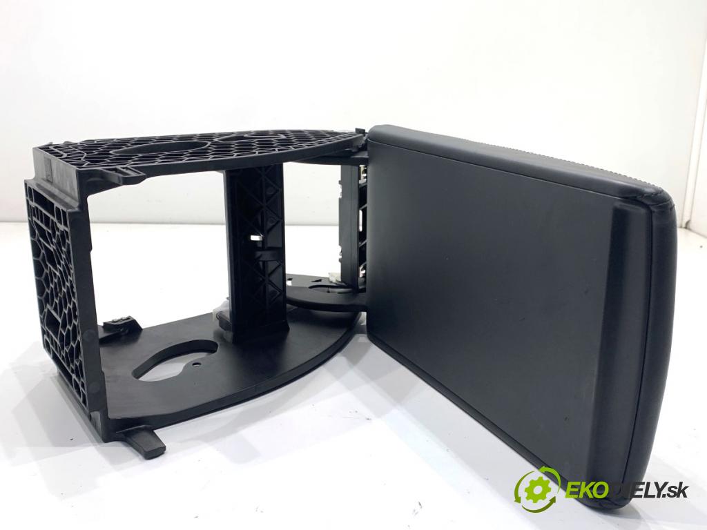 SKODA SUPERB III Kombi 2020 160 kW 1.4 TSI iV 1395 Lakťová opierka 3V0864207A (Lakťová opierka)