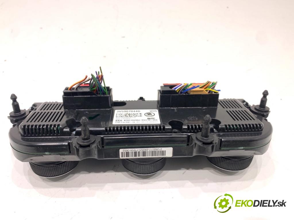 SKODA SUPERB III Kombi 2020 160 kW 1.4 TSI iV 1395 Panel ovládaní topení 3V5907044G (Páčky pod volantem)