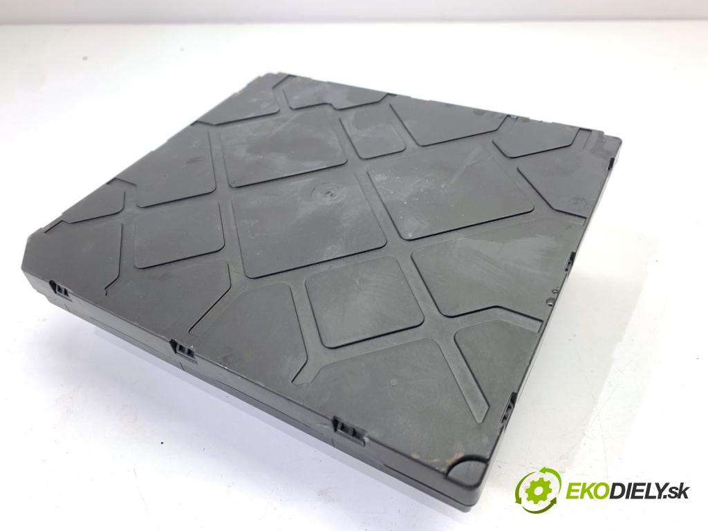 SKODA SUPERB III Kombi 2020 160 kW 1.4 TSI iV 1395 Modul komfortu 5Q0937084DQ (Modul komfortu)