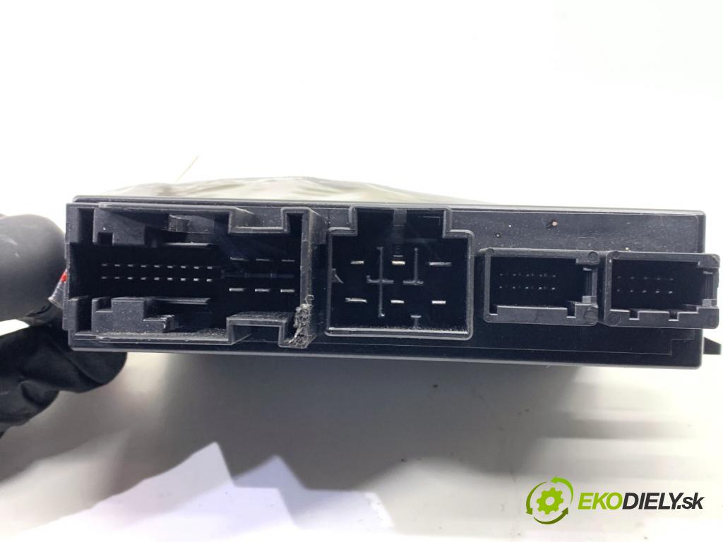 SKODA SUPERB III Kombi 2020 160 kW 1.4 TSI iV 1395 Modul ťažného oka  (Riadiaca jednotka ostatné)