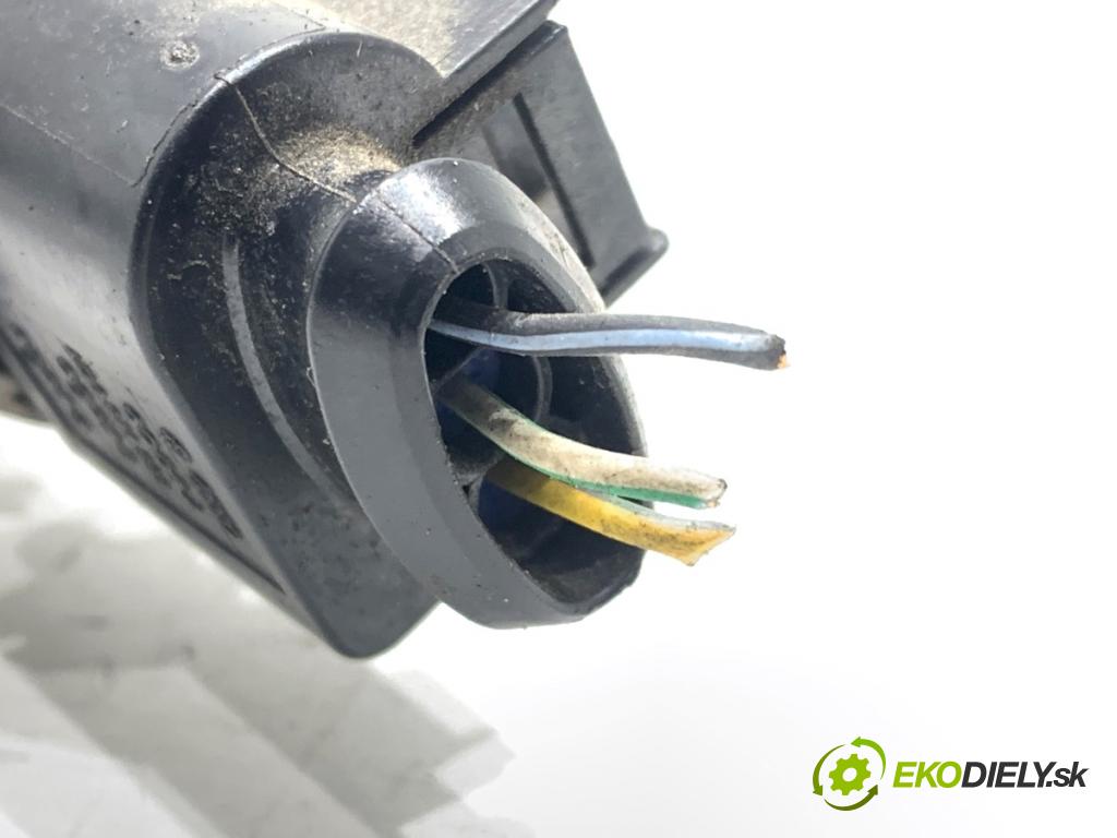 SKODA SUPERB III Kombi 2020 160 kW 1.4 TSI iV 1395 Lišta vstrekovacia 05E133320B 04E906036AT (Vstrekovacia lišta)