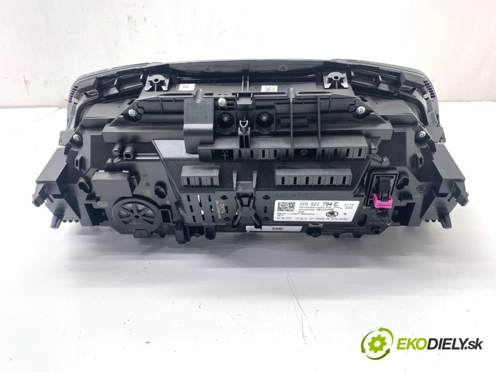 SKODA SUPERB III Kombi 2020 160 kW 1.4 TSI iV 1395 Prístrojovka 3V0920794C (Prístrojová doska)