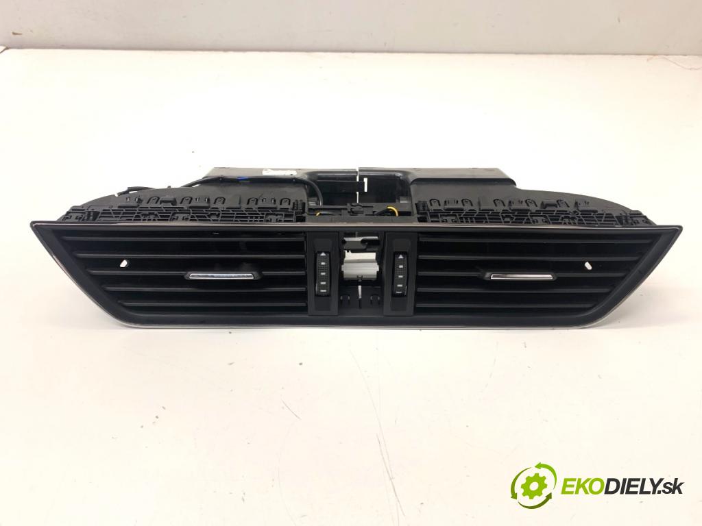 SKODA SUPERB III Kombi 2020 160 kW 1.4 TSI iV 1395 mří topení přední část 3V0820951D