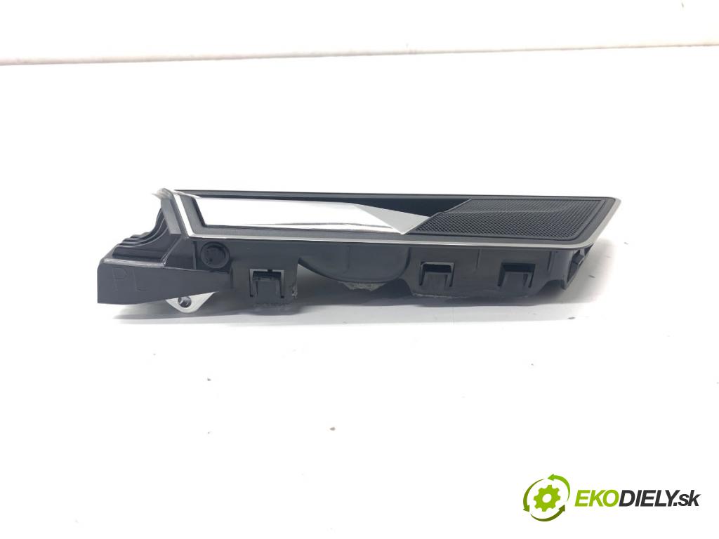 SKODA SUPERB III Kombi 2020 160 kW 1.4 TSI iV 1395 klika vnitřní levý přední část