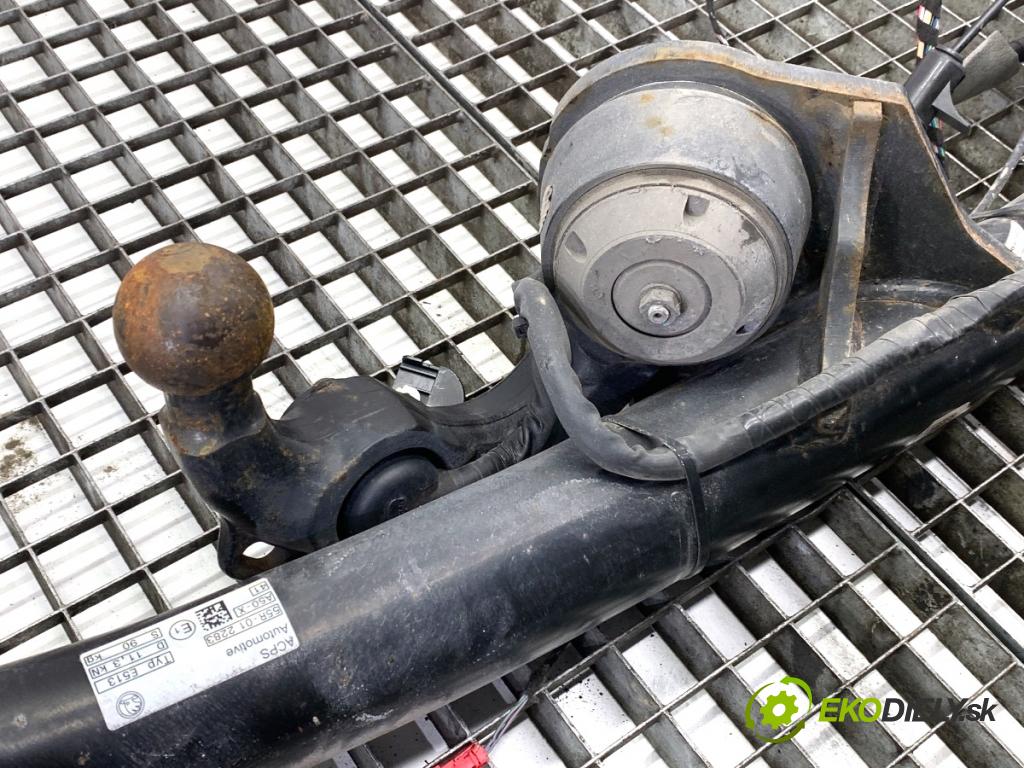 SKODA SUPERB III Kombi 2020 160 kW 1.4 TSI iV 1395 Hák tažné zařízení 3V9803881B (Tažné zařízení)