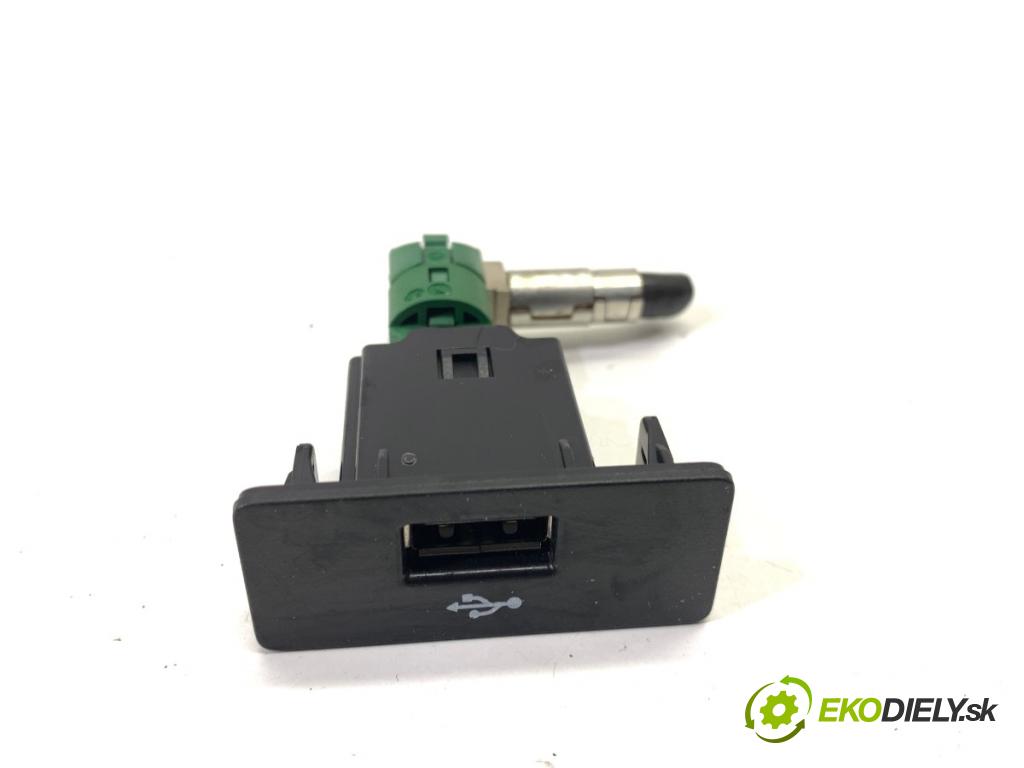 SKODA SUPERB III Kombi 2020 160 kW 1.4 TSI iV 1395 HNÍZDO: USB 3V0035727